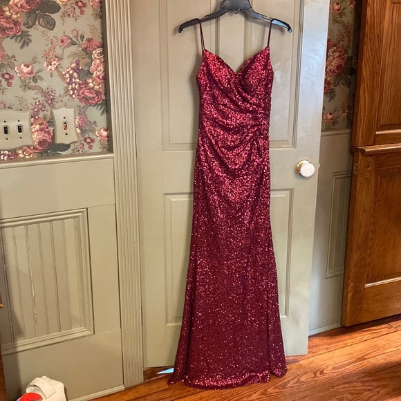 Sorella vita gown size 8 - worn once - Picture 1 of 3